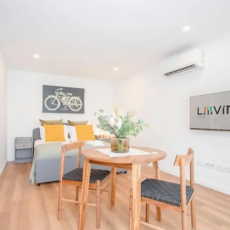 Apartment Liiiving In - Downtown Essence